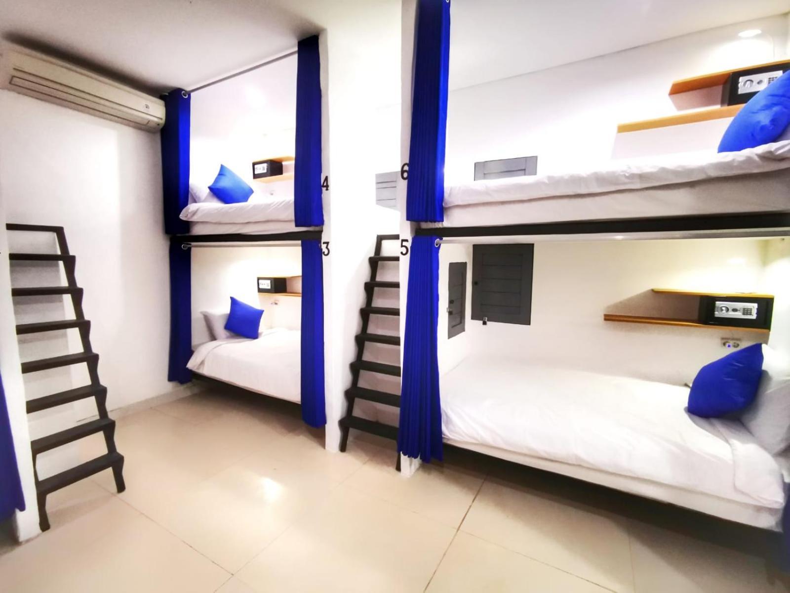 Хостел Cornerstone Bali Coworking Чангу Номер фото